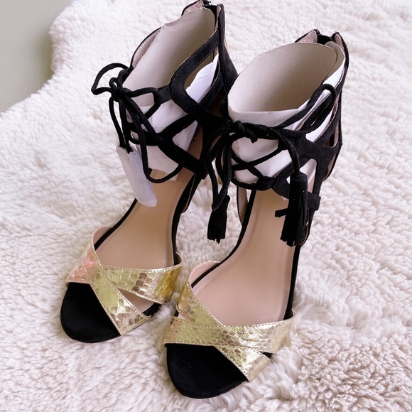 Bebe Heels SIZE 7 - Picture 2 of 15